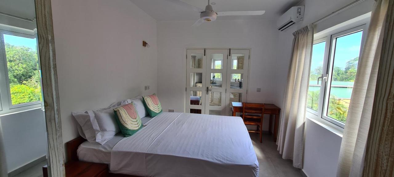Harmony Self-Catering Apartments โบวาลง ภายนอก รูปภาพ